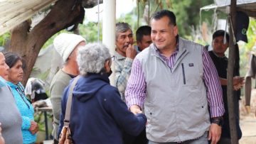 FOTO-SGG-ATENCION-FAMILIAS-COMONDU-810×540-1