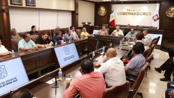 FOTO2-BOLETIN-1217-NEGOCIACION-SNTE-1024×683-1