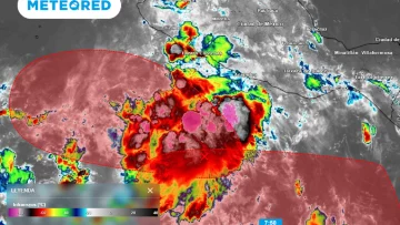 onda-tropical-14-y-perturbacion-94e-provocaran-lluvias-muy-fuertes-y-granizo-consulta-los-19-estados-con-efectos-inundaciones-reduccion-sequia-bosques-1722348194498_1024