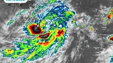 alerta-lluvias-extraordinarias-e-inundaciones-por-la-llegada-del-huracan-john-a-mexico-1727394872951_1024