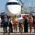 CELEBRA GOBERNADOR VÍCTOR CASTRO REINAUGURACIÓN DEL VUELO LOS ÁNGELES- LA PAZ