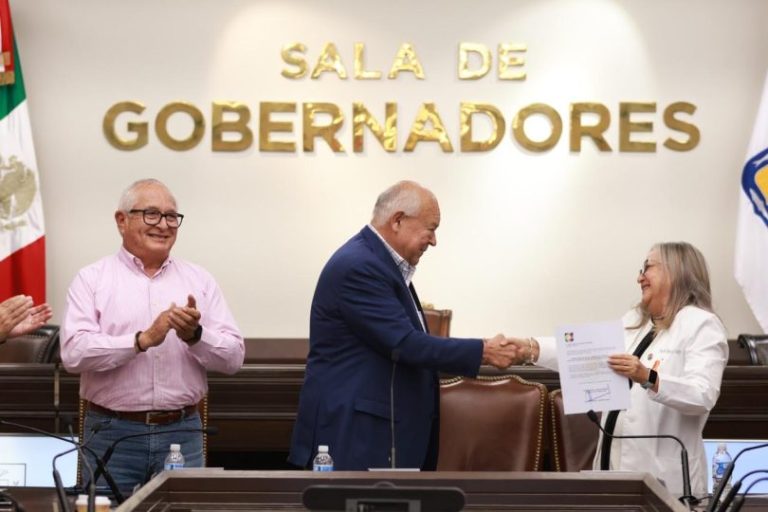 DESIGNA GOBERNADOR VMCC A NUEVA TITULAR DE LA SECRETARÍA DE SALUD EN LA ENTIDAD