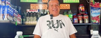 Conoce la historia de Gerardo Hernández y Arturo, comerciantes en estas fiestas.