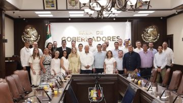 FOTO1-BOLETIN-0327-VMCC-REUNION-NOTARIOS-1-1024×560