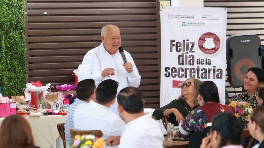Reconoce Gobernador Víctor Castro labor de secretarias de la Secretaría de Salud