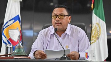 DIP MARTIN ESCOGIDO FLORES COM DDH 260303 2