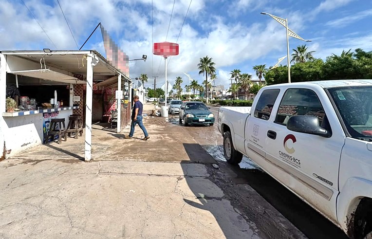 COEPRIS suspende venta de alimentos en bulevar Agustín Olachea de Ciudad Constitución