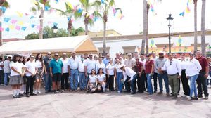 Conmemora Víctor Castro el Día de la Nación Pluricultural en Todos Santos